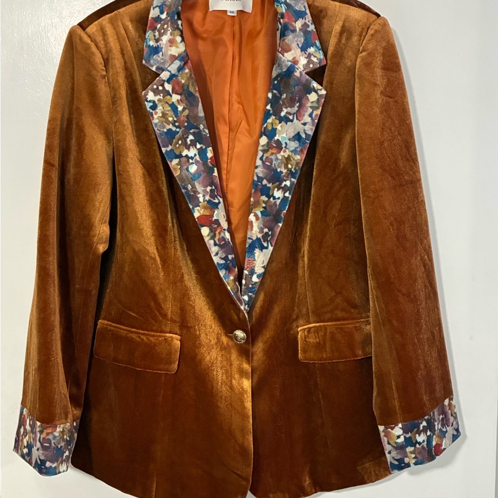 Elegant Velvet Blazer with Floral Trim